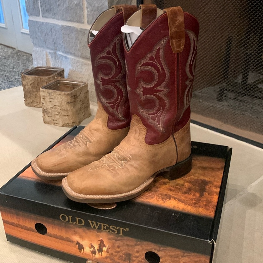 Old West boys Boots size 4, worn once for a wedding. Excellent condition